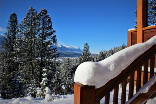  Deluxe Chalet with Mountain View