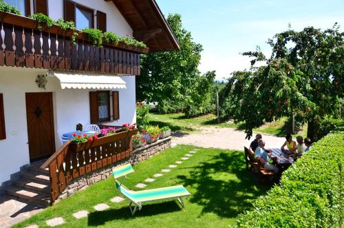 Ferienwohnung Pippohof, Pension in Eppan an der Weinstraße bei Bronzolo