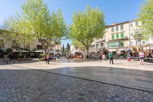Soller Plaza - main image