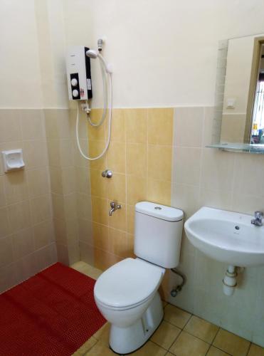 Bathroom, Muslim 2 Stay in Durian Tunggal