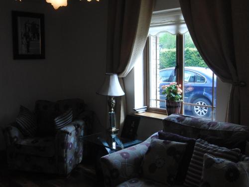 Woodlands House - image 2