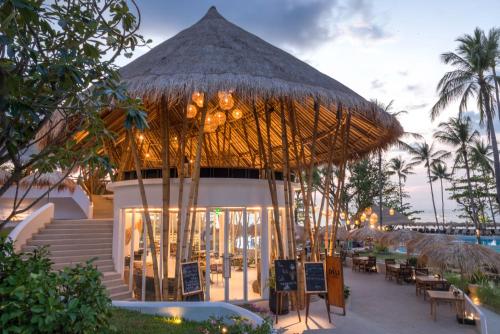 Restaurant, Eden Beach Khaolak Resort and Spa in Khao Lak