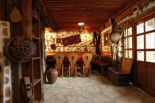 Étterem, Family Hotel Dinchova kushta in Rozhen