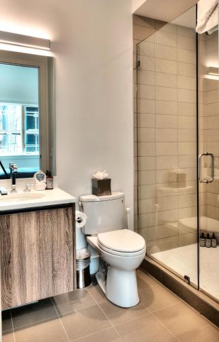 3Br 3Ba Stunning Residence In Canyons Village Condo - image 5