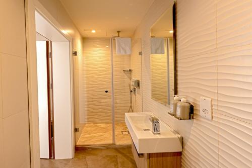 Deluxe Single Room image 7