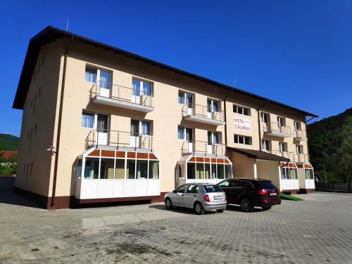 Hostel Caliman - image 12