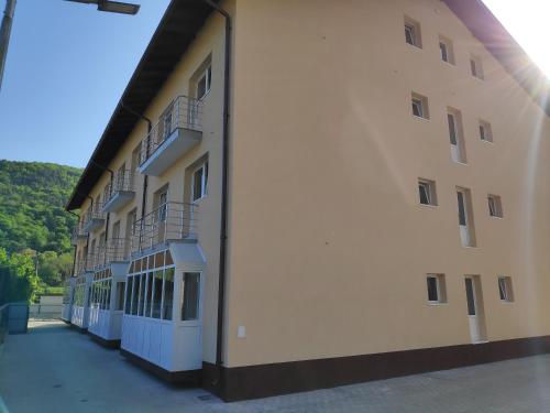 Hostel Caliman - image 7