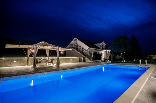 Villa Jozini dvori – khách sạn tại Kastela
