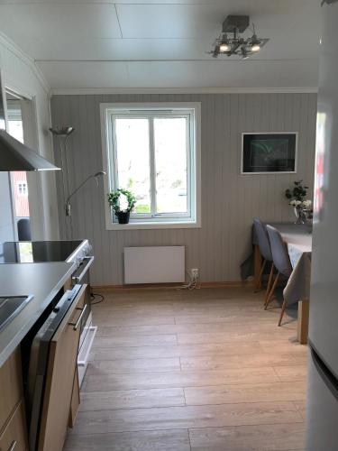Közös társalgó / TV, Nyksund Appartement, and Double Luxury Room in Nyksund Brygge in Nyksund