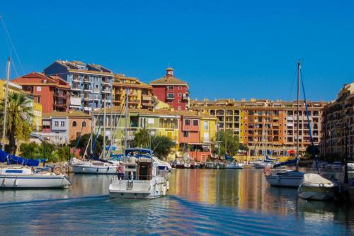 Sea You Apartamentos Valencia Port Saplaya - image 3