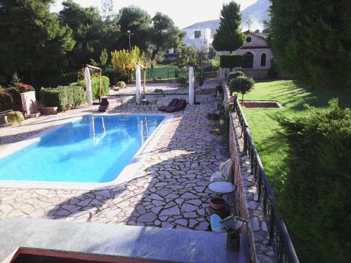  Luxury independent apartment in a green villa in Kalamos in Attika