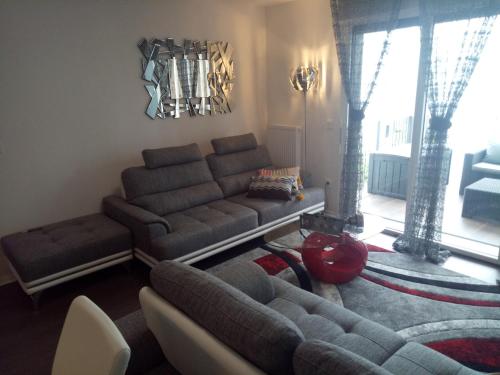Bel appartement T2 pres du lac avc un parking prive