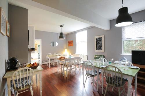 Baytree Lodge Chester - image 2