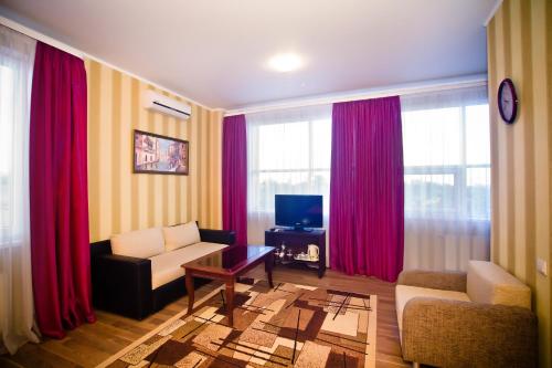 設施, 城市俱樂部酒店 (City Club Hotel) in 哈爾科夫