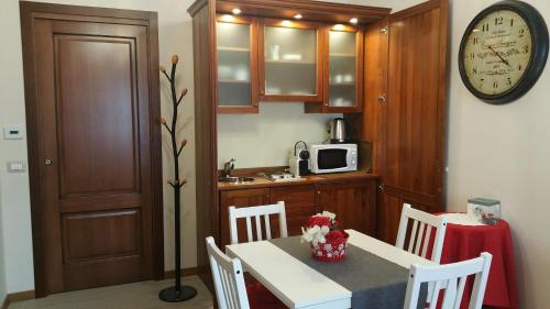 廚房, La Casatella Agriturismo in 迪亞諾達爾巴