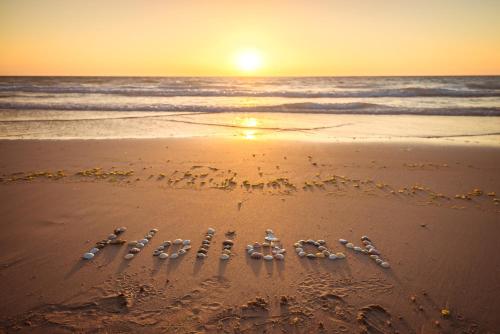 Beachside Luxury 2 Bedroom Getaway