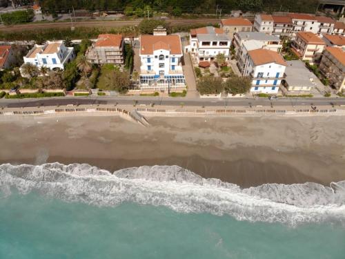 Sea Garden Hotel