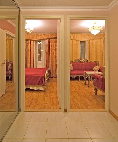 Mango Hotel - image 8
