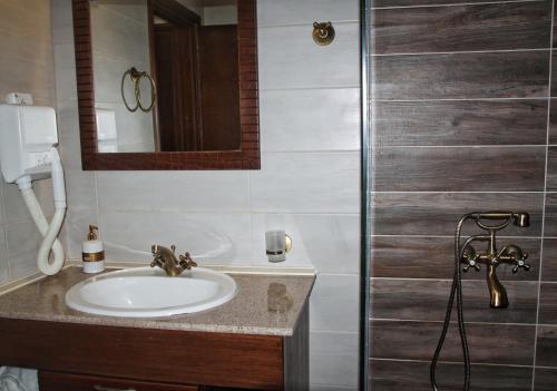 Paralia Beach Boutique Hotel - image 3