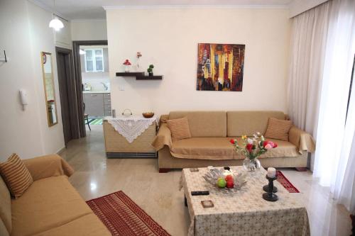  Cozy/Comfortable flat 50 sq flat, 15' from city's centre. Great VFM! in Thessaloniki