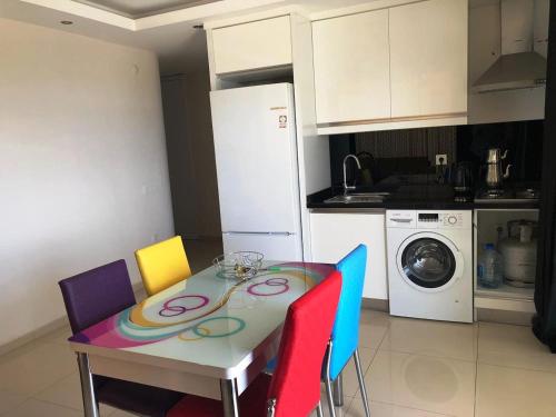  Alanya rezidans 2+1 room with a sea view in Alanya