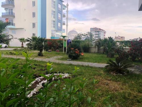  Alanya rezidans 2+1 room with a sea view in Alanya