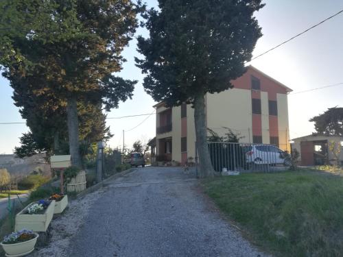  Il Melo Rosa, Pension in San Costanzo