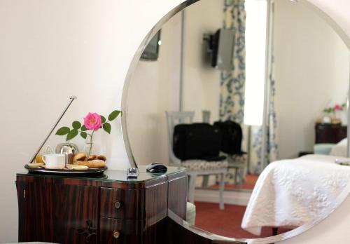 room detail thumbnail 0