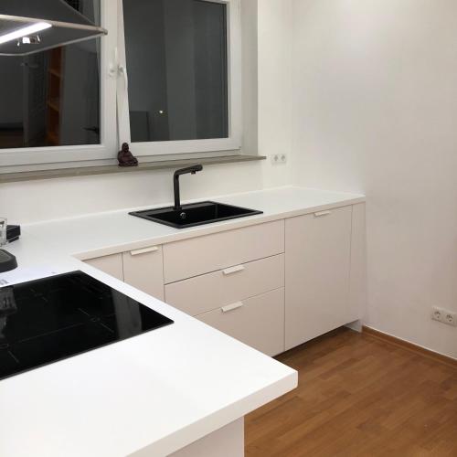 Kitchen, K House 5* Apartments in Kaufungen