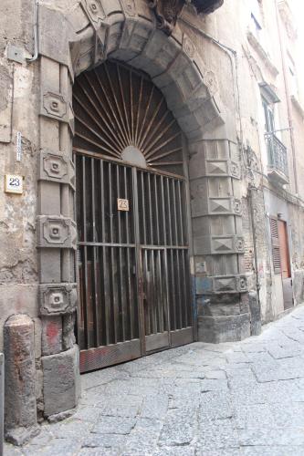 Exterior view, Lacasadilu in Naples