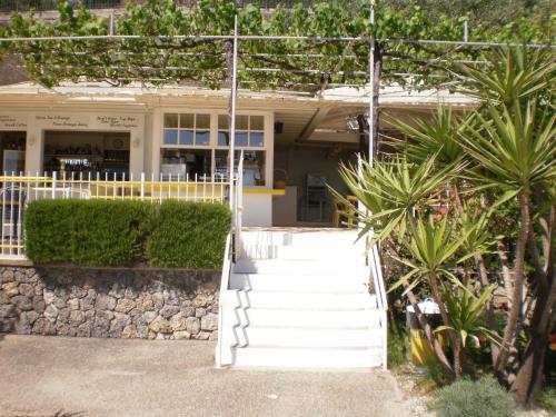 ห้องอาหาร, ฟาลิรากี อพาร์ตเมนต์ (Faliraki Apartments) in เกาะคอร์ฟู