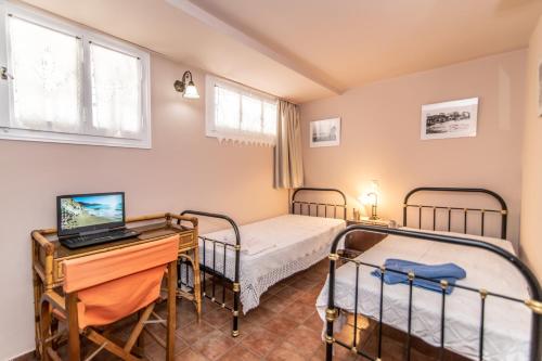 Central Tinos Island Maisonette