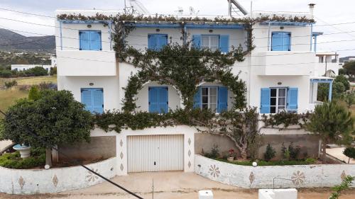  Xrysa s apartment in Aliki