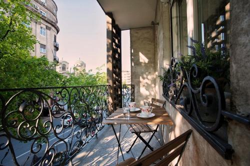 HostGost at Skadarlija square - image 3