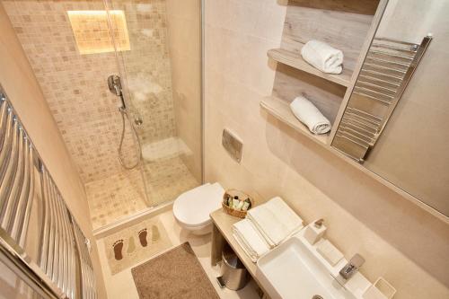 HostGost at Skadarlija square - image 8