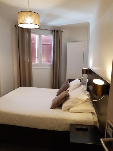 Hôtel Au Bon Coin Room Type - Standard Double Room