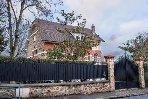 Chambre chez l'habitant - Pension de famille - Orsay