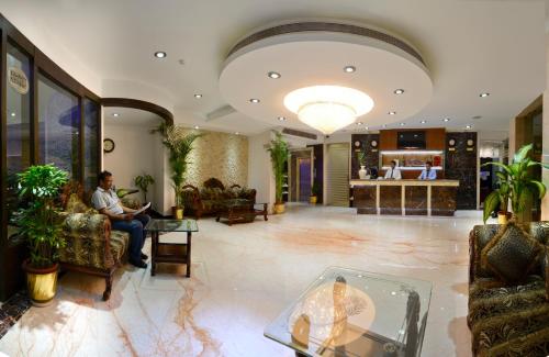 Lobby, Hotel Taj Resorts in Agra