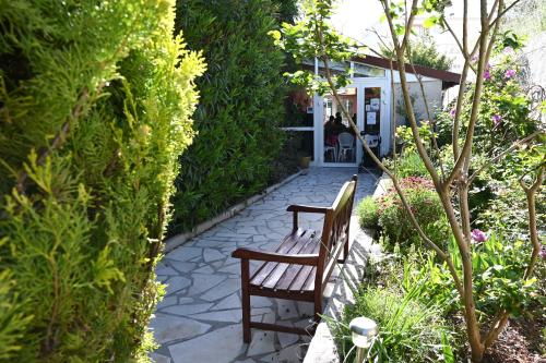 ทัศนียภาพภายนอกโรงแรม, Villa Eveil in ลา แซย์น-ซูร์-แมร์