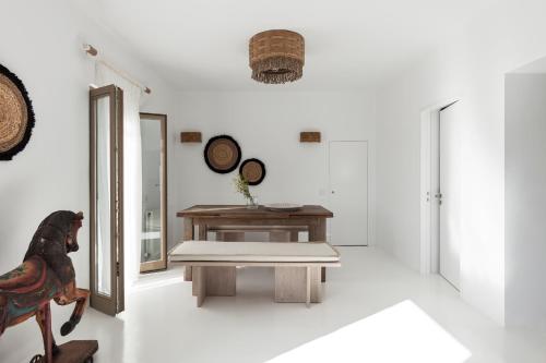 Amalgam Homes Paros - image 3