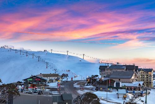 FOUNTAINS 3, Mount Hotham