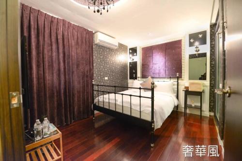 Anping314 Homestay Anping314 Homestay is conveniently located in the popular Anping District area. The property offers guests a range of services and amenities designed to provide comfort and convenience. Facilities lik