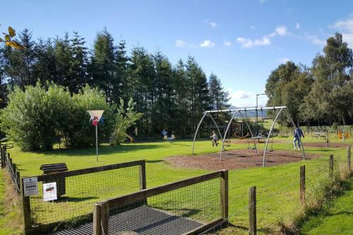 Playground, Thornhill House - Luxury 5 Bedroom all ensuite in Thornhill (Stirling)