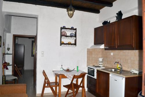 Katerina Apartments Room Type - One-Bedroom Apartment