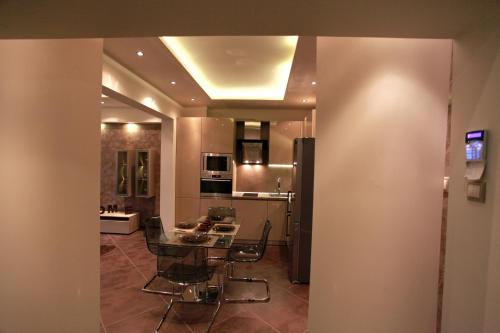 Brown Cottage Apartment - image 14
