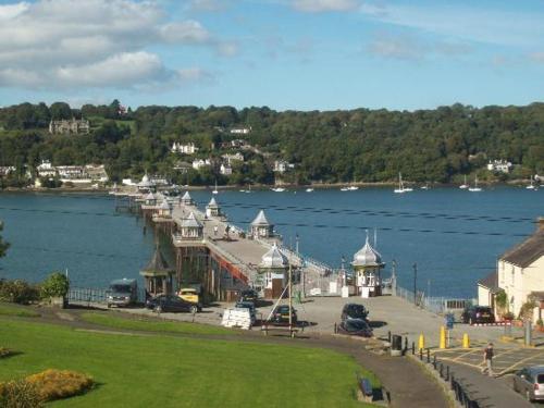 Lux Apartment - image 8