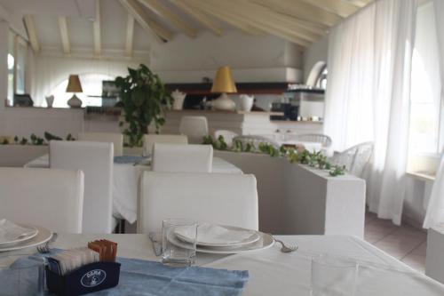 Pub/Lounge, Hotel La Settima Luna in Basanija