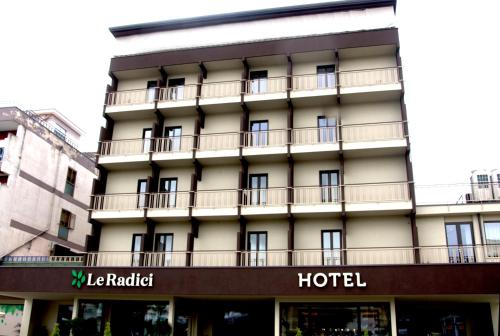 ทัศนียภาพภายนอกโรงแรม, Hotel Commercio in บัตติปักเลีย