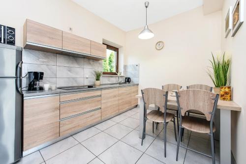 köök, RYSIÓWKA pokoje gościnne (RYSIOWKA pokoje goscinne) in Modlniczka