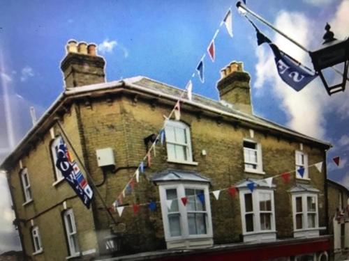 COWES HIGH STREET - 2 Bed Flat - sleeps 2-6 people